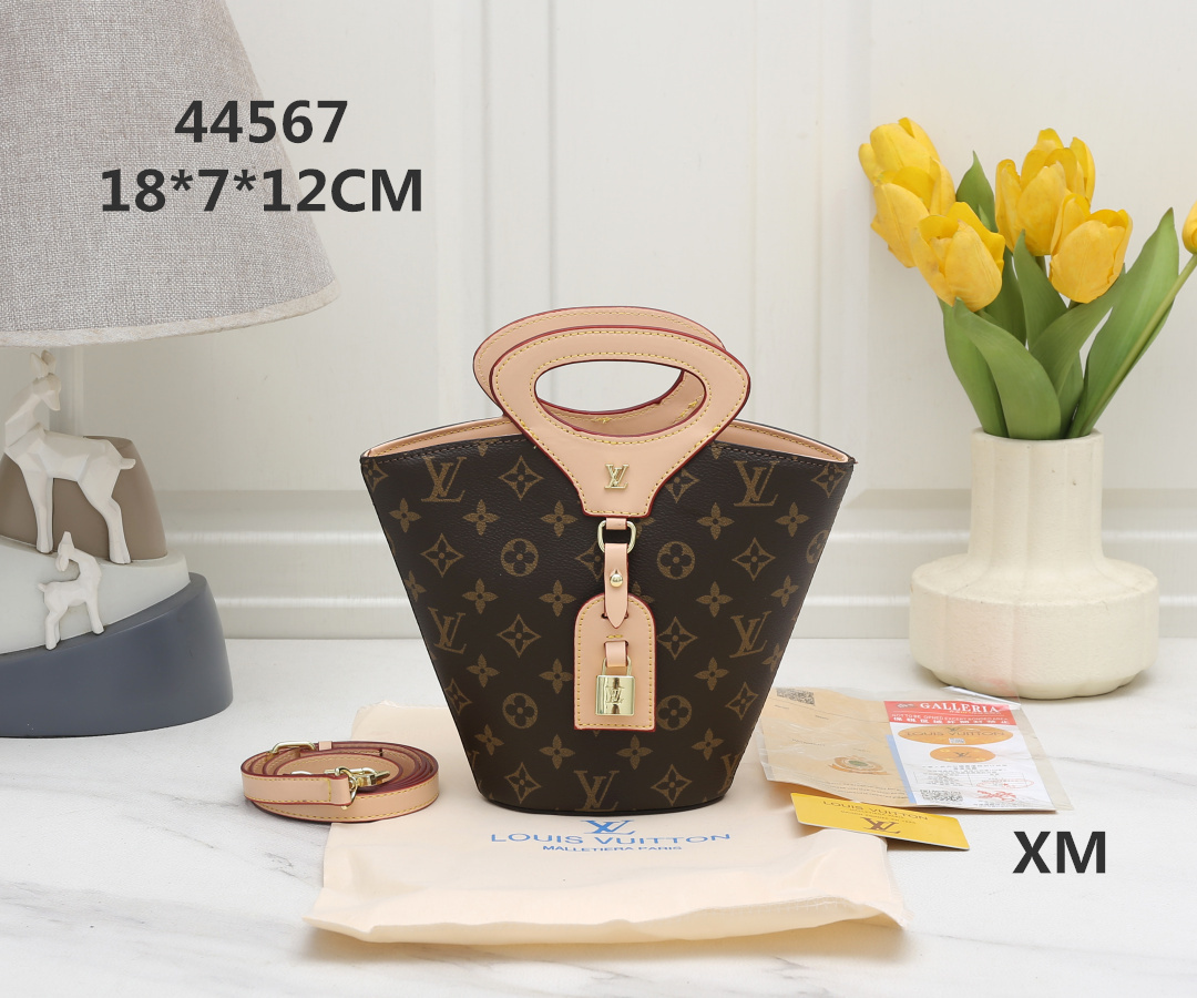 US$100 for 2 products-LV shoulder handbag