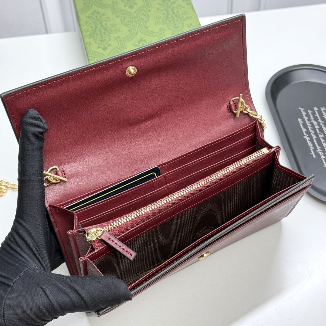 US$100 for 2 products-Gucci chain shoulder bag