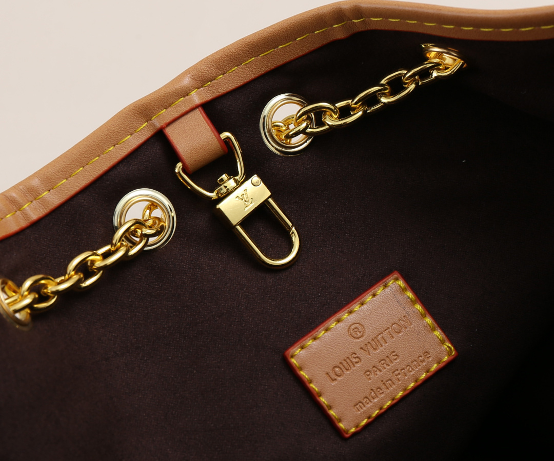 US$100 for 2 products-LV shoulder handbag