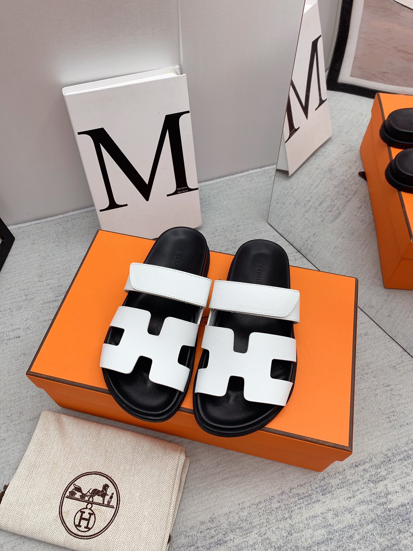 High quality Hermes Couple Sandals unisex slippers