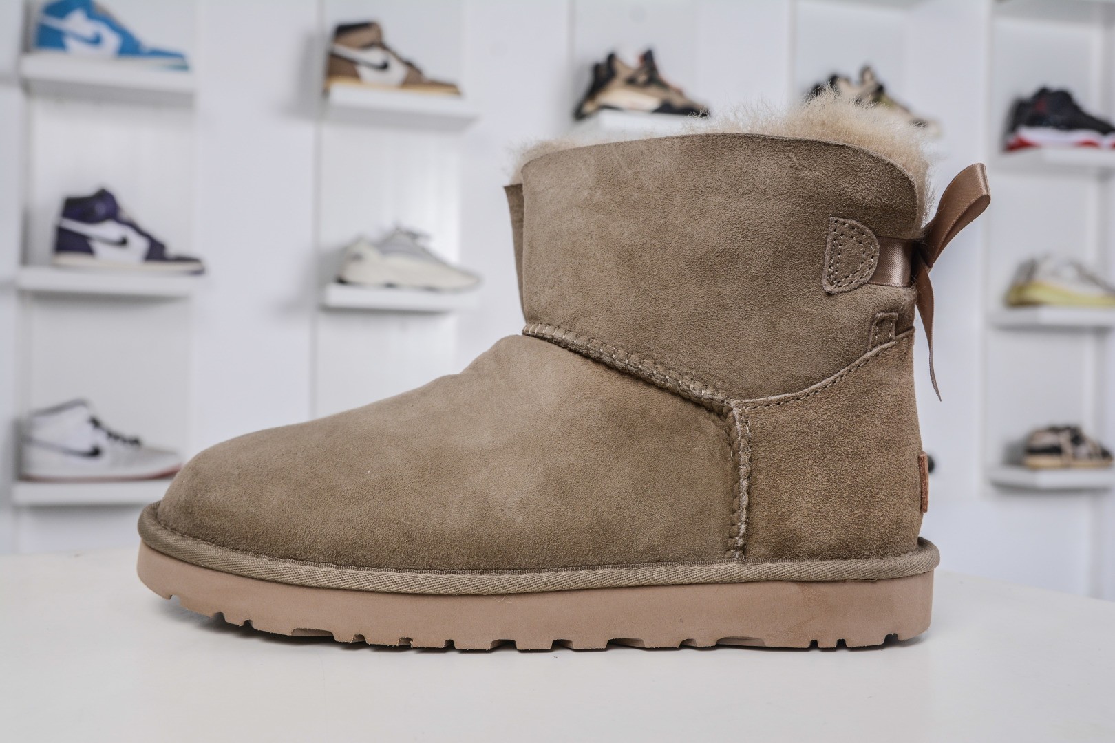 UGG Bailey Winter/autumn snow boots shoes