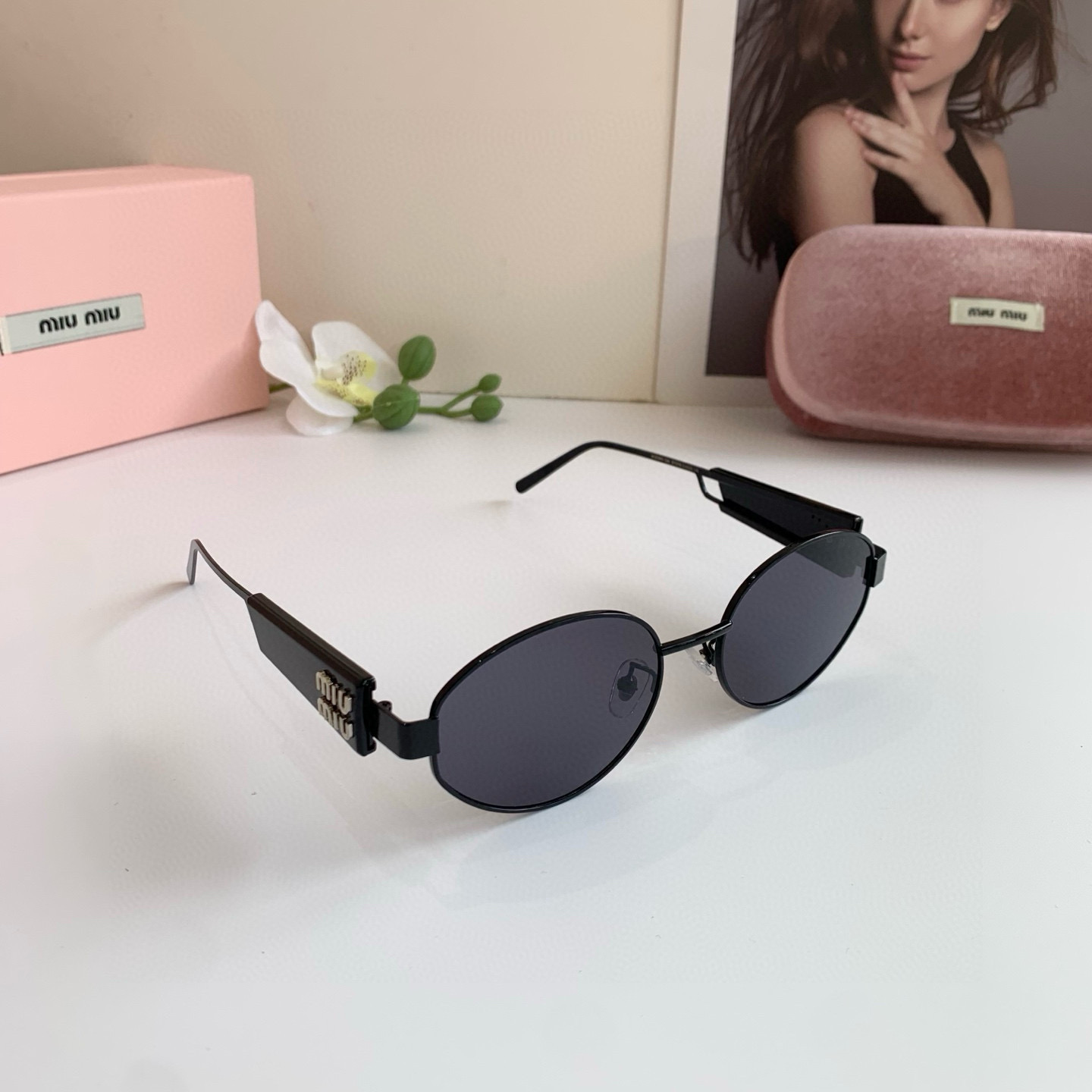 MIUMIU Small Round Frame Sunglasses