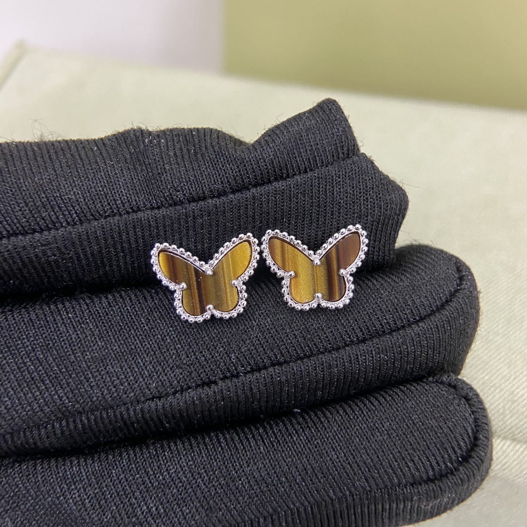 Van Cleef & Arpels earrings