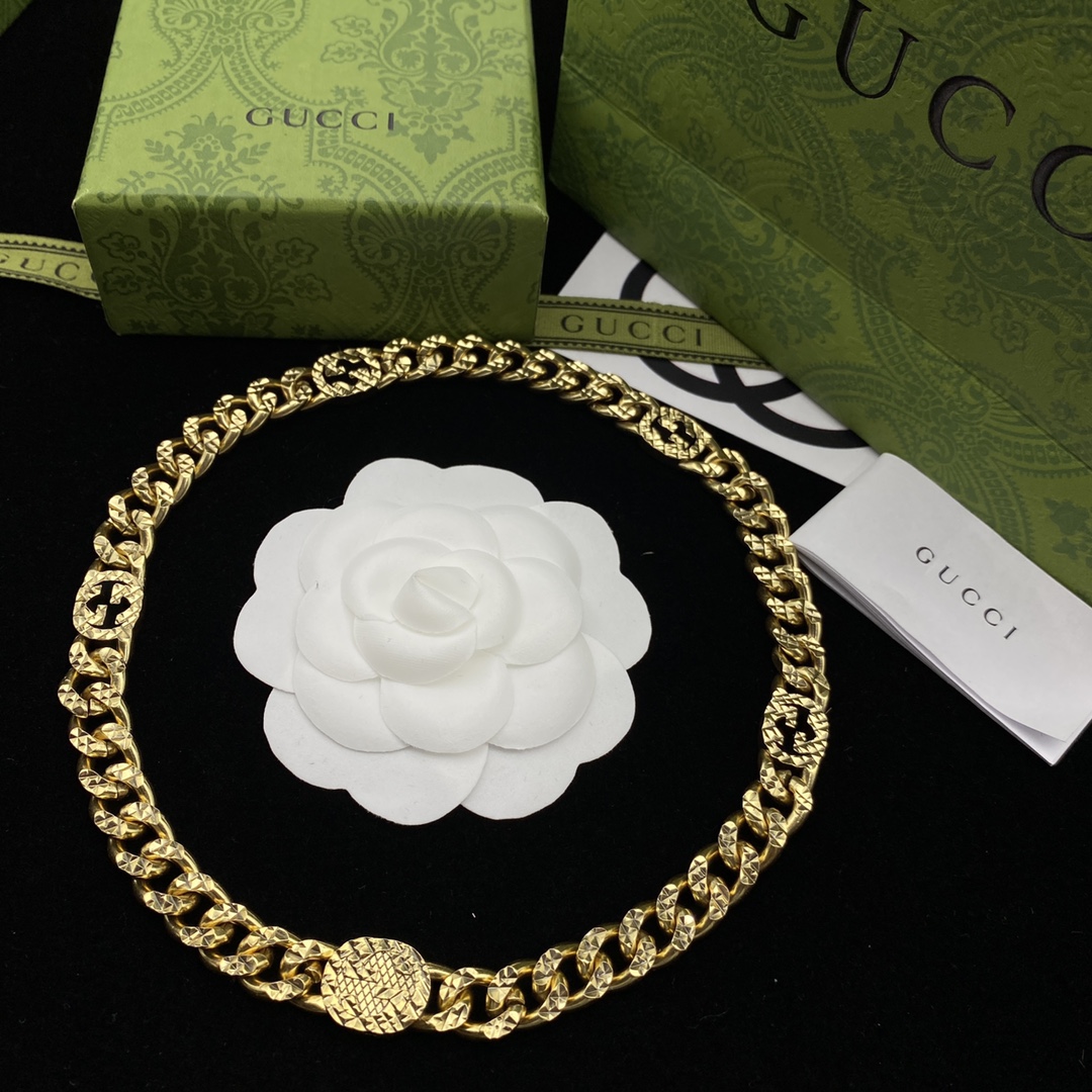 GUCCI necklace