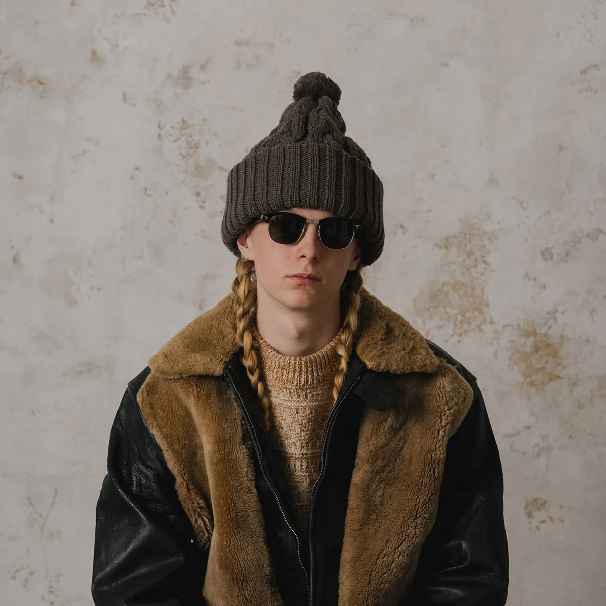 BIG CABLE KNIT CAP - Brown