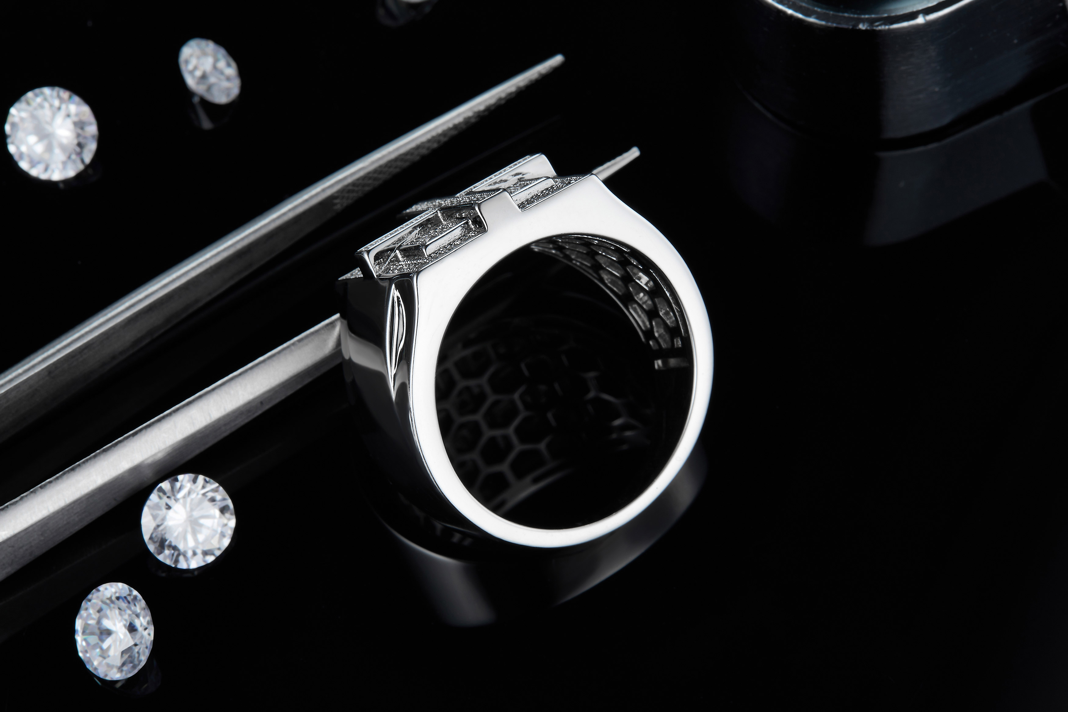 S925 silver plated white gold moissanite men's ring criolite D grade 0.53 carat