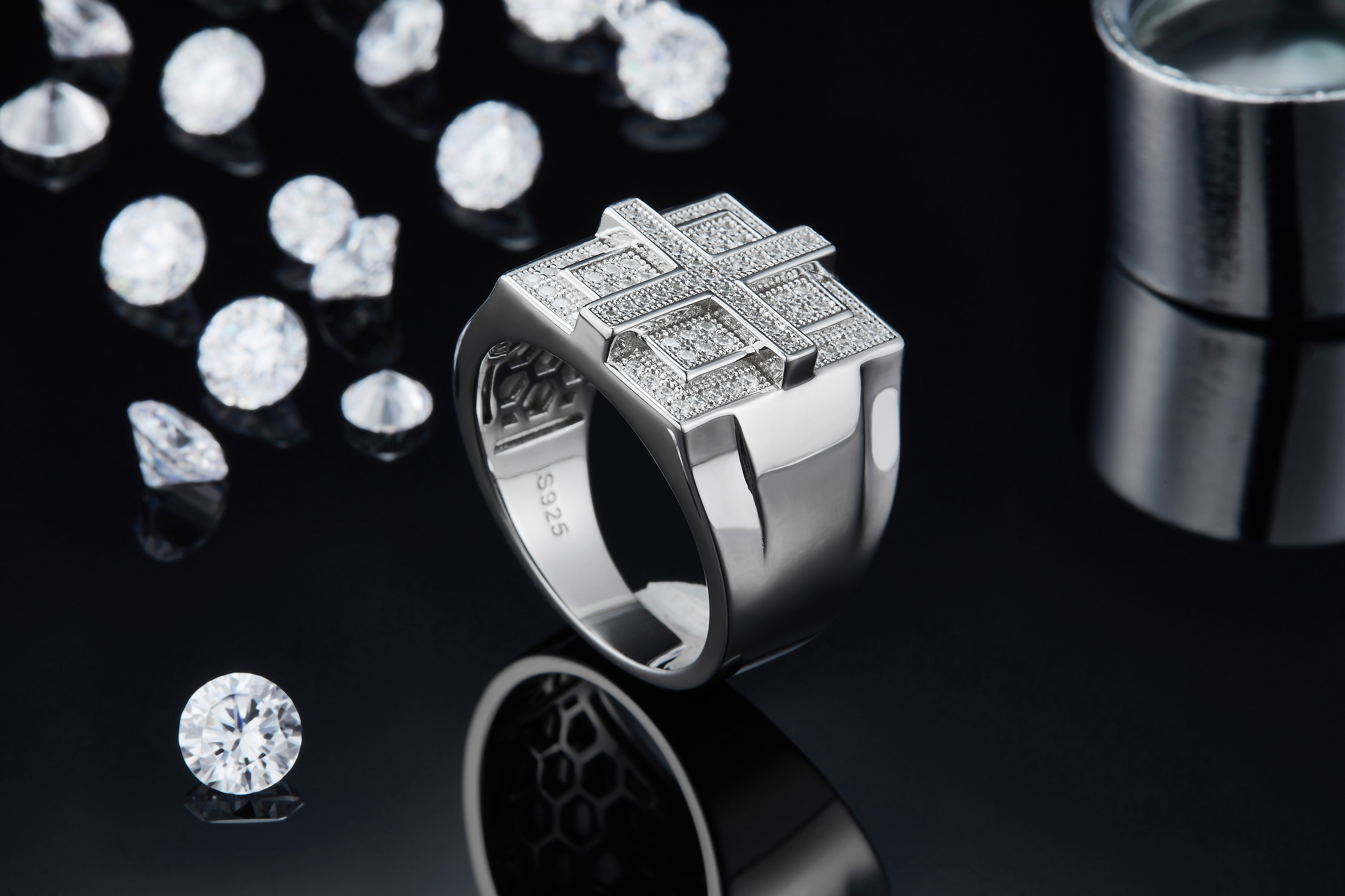 S925 silver plated white gold moissanite men's ring criolite D grade 0.53 carat