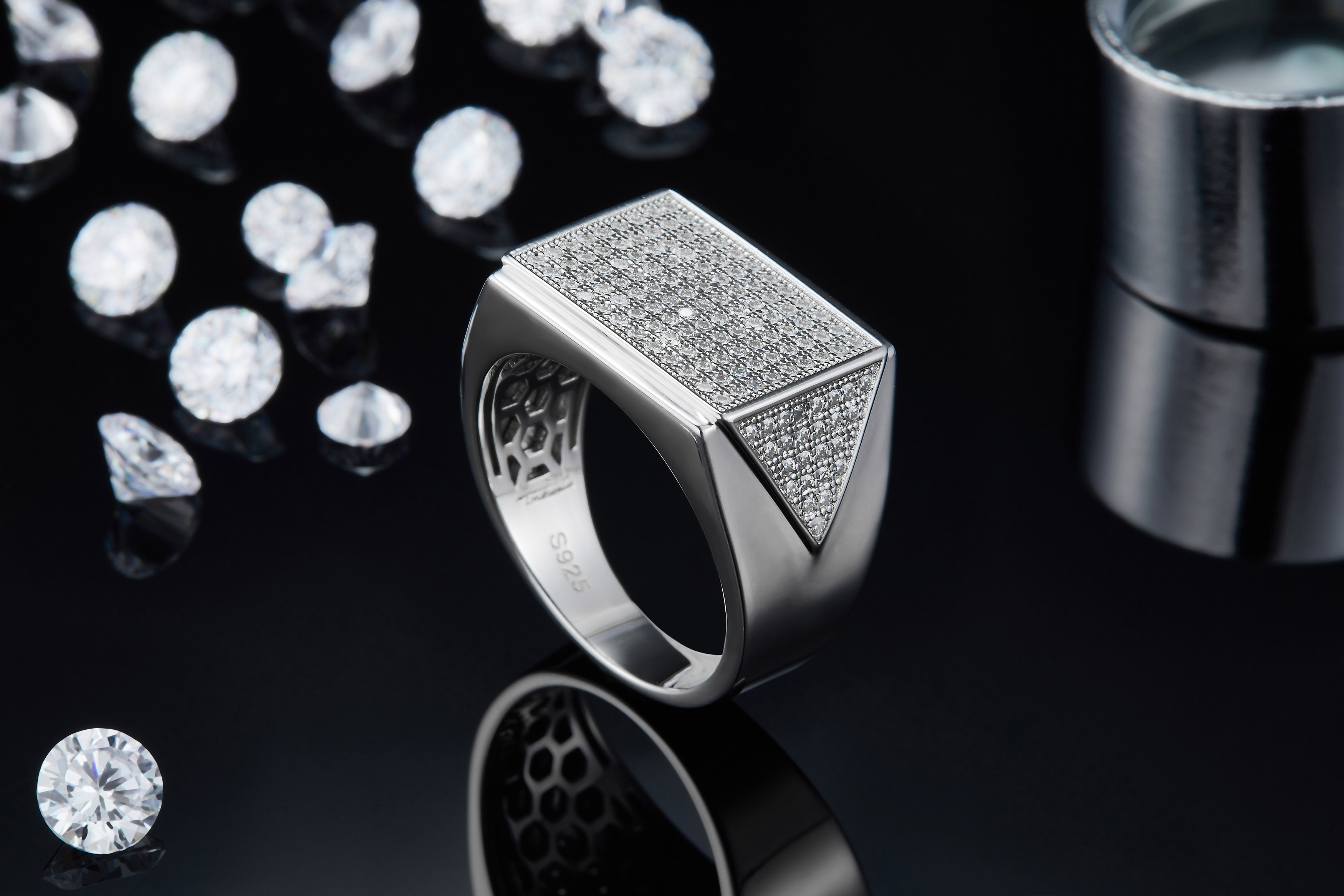 S925 silver plated white gold moissanite men's ring criolite D grade 0.95 carat