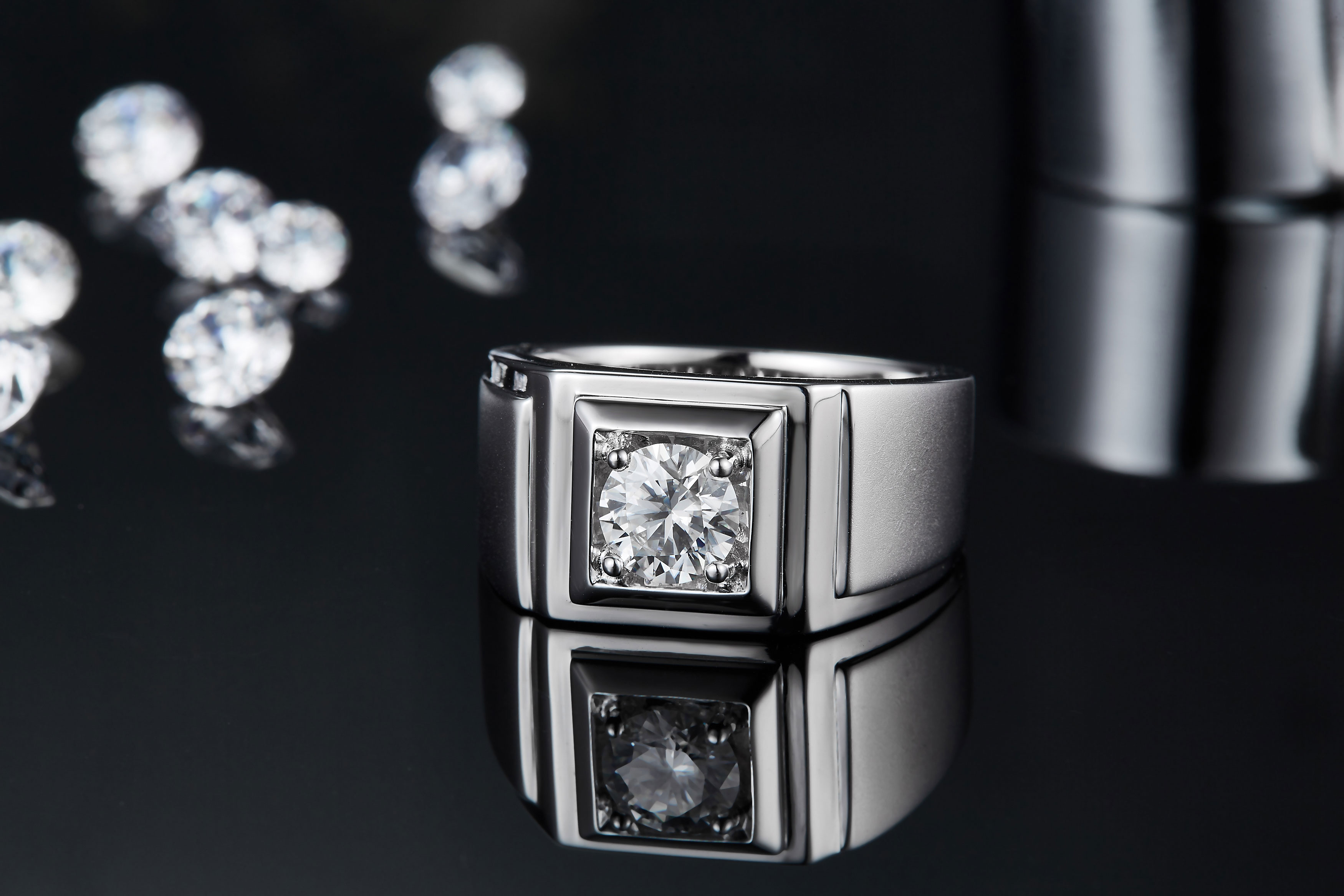 M73A S925 Silver Plated White Gold Moissan Diamond Men's Ring 1 Carat Grade D