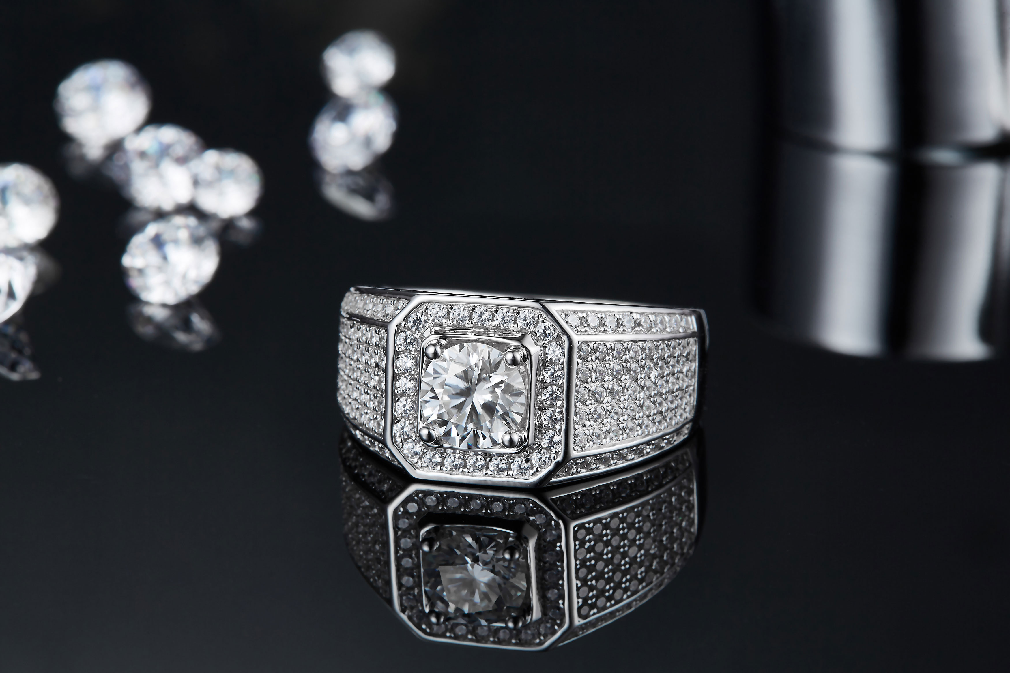 M76A S925 Silver Plated White Gold Moissan Diamond Men's Ring 1 Carat Grade D