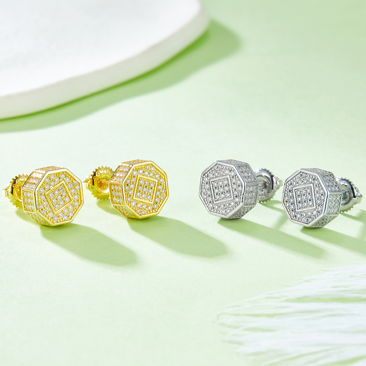 Rhombic S925 Silver Studs with Threaded Moissanite Criolite D Grade 0.79CT