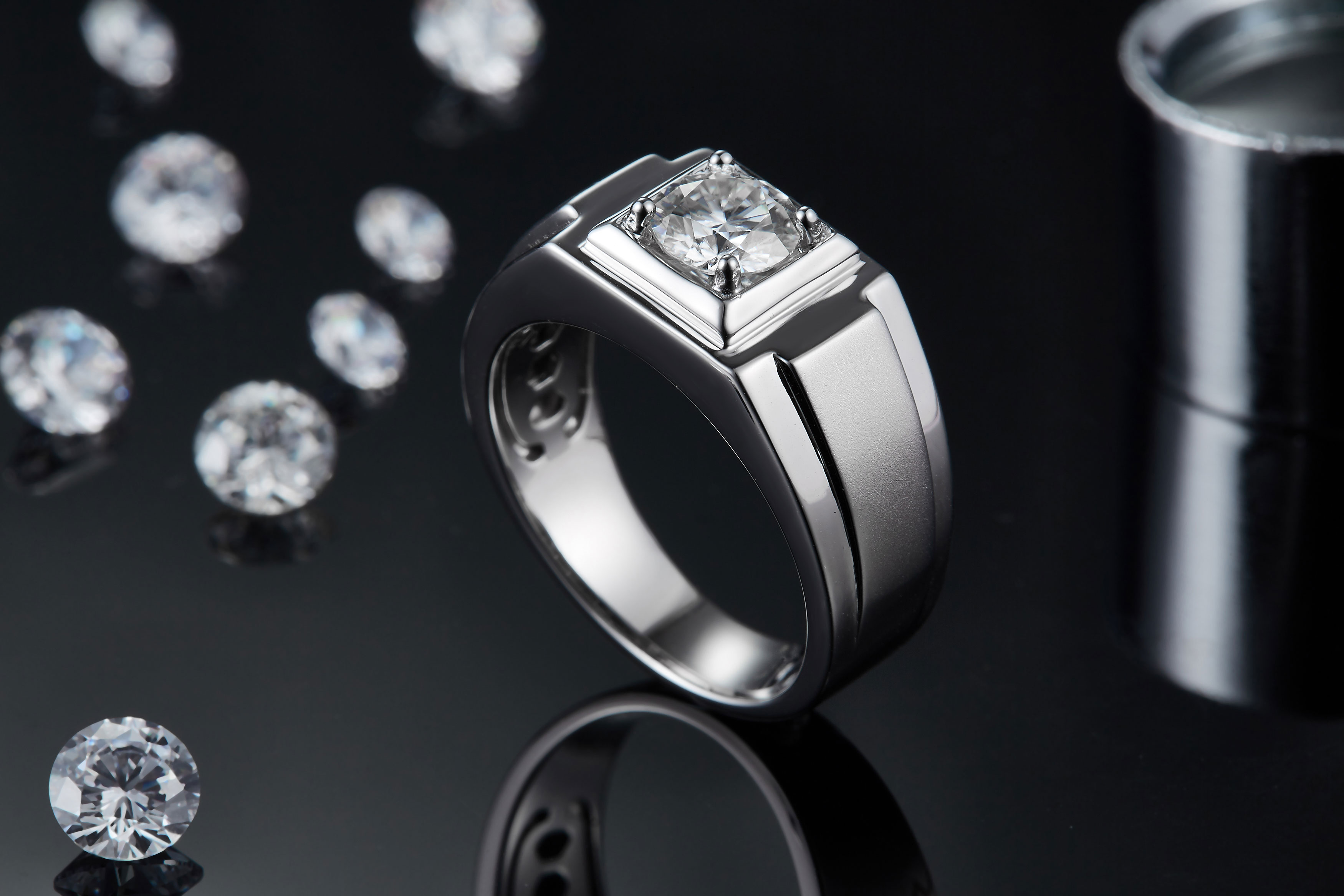 M70A S925 Silver Plated White Gold Moissan Diamond Men's Ring 1 Carat Grade D