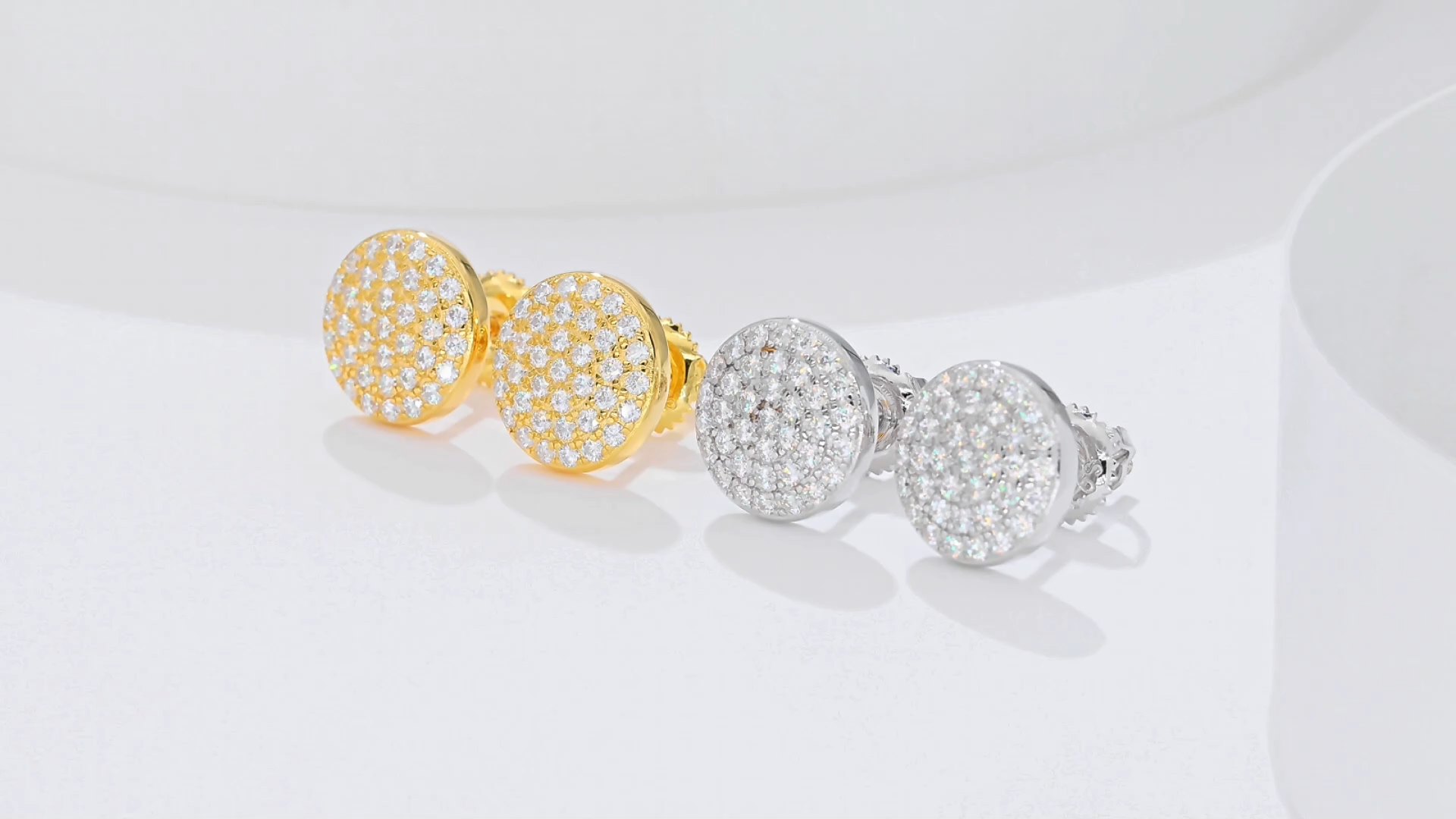 Round One Side S925 Silver Earrings with Threaded Moissan Diamond Criolite D Grade 0.6CT