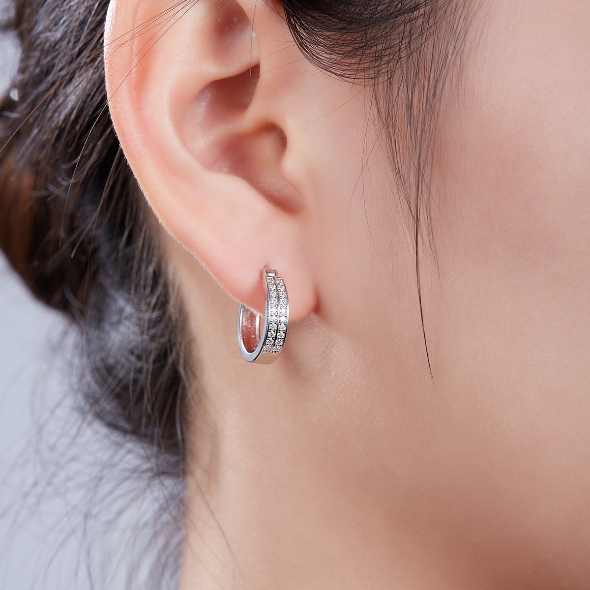 Double rows of half earrings S925 silver moissan diamond criolite grade D 0.24CT      K012A