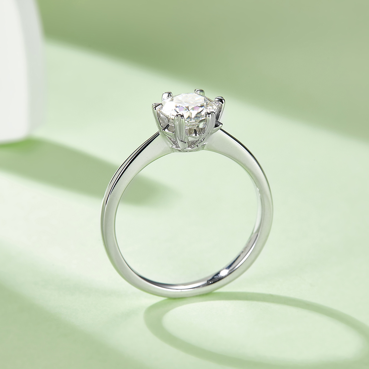 Straight Arm Classic Snowflake S925 Silver Plated White Gold Moissan Diamond Women's Ring 1 Ct D