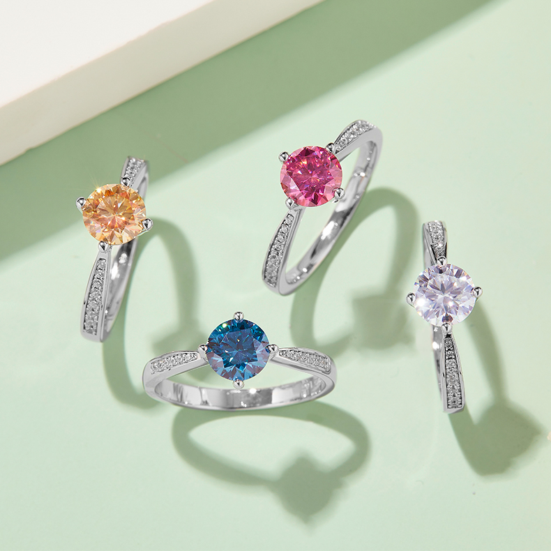 Straight Arm Micropavé Four Prong S925 Silver Plated White Gold Moissan Diamond Women's Ring 1 Carat D