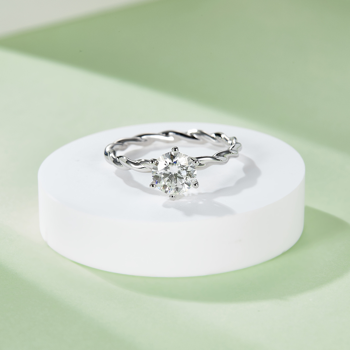 M18A Straight arm vines