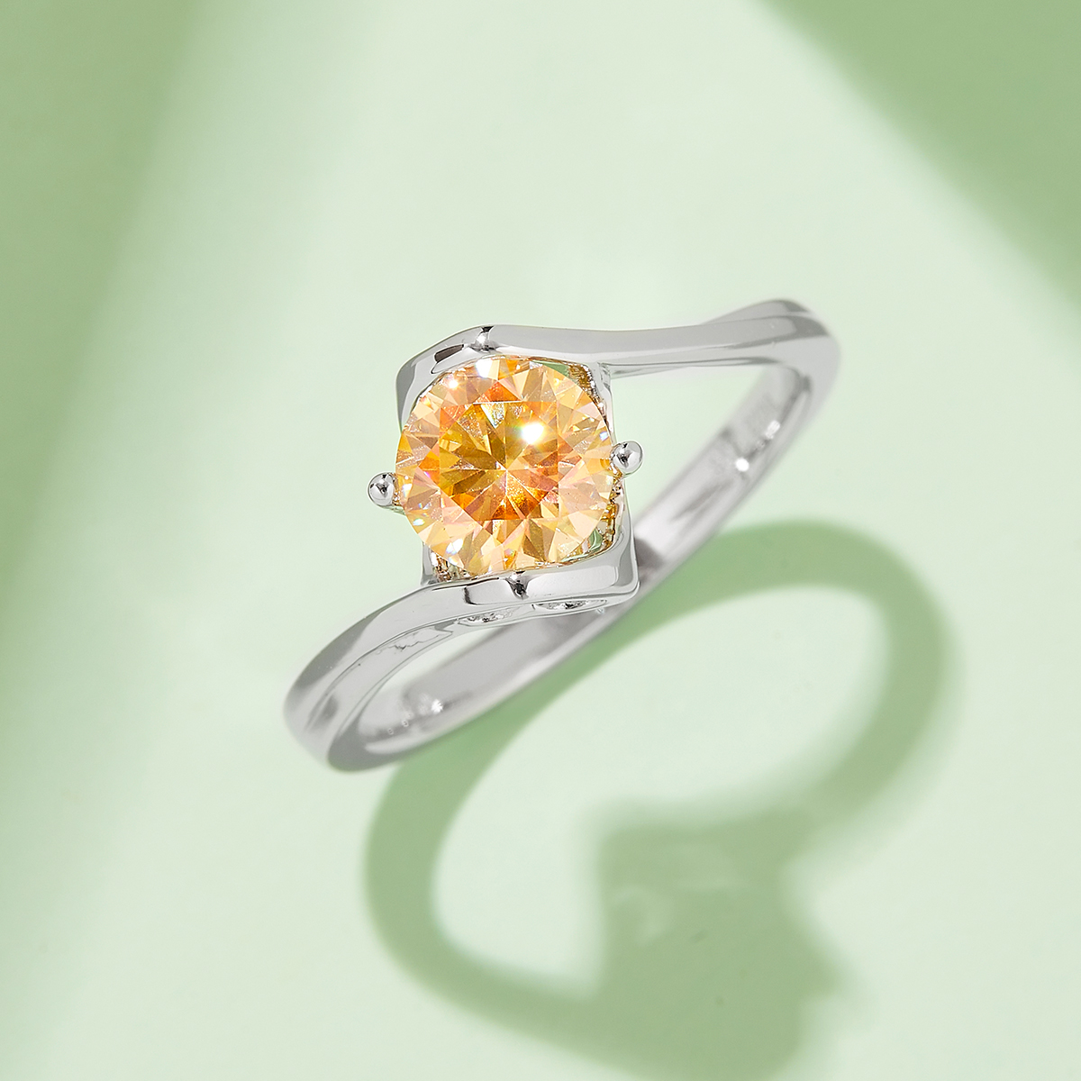 Twisted Arm Classic Angel's Kiss S925 Silver Plated White Gold Moissan Diamond Women's Ring 1 Carat Grade D