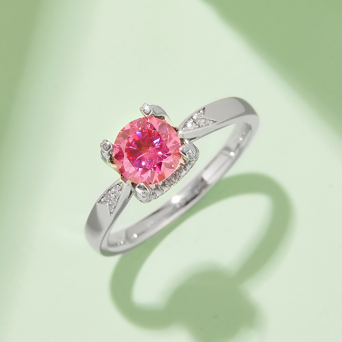 Straight Arm V-Face Micro-Set Bullhead S925 Silver Plated White Gold Moissan Diamond Women's Ring 1 Carat D