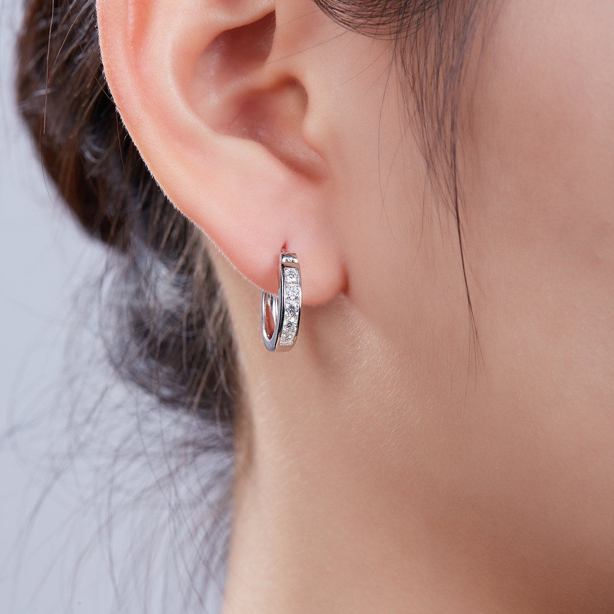 Double rows of half earrings S925 silver moissan diamond criolite grade D 0.24CT          K015A