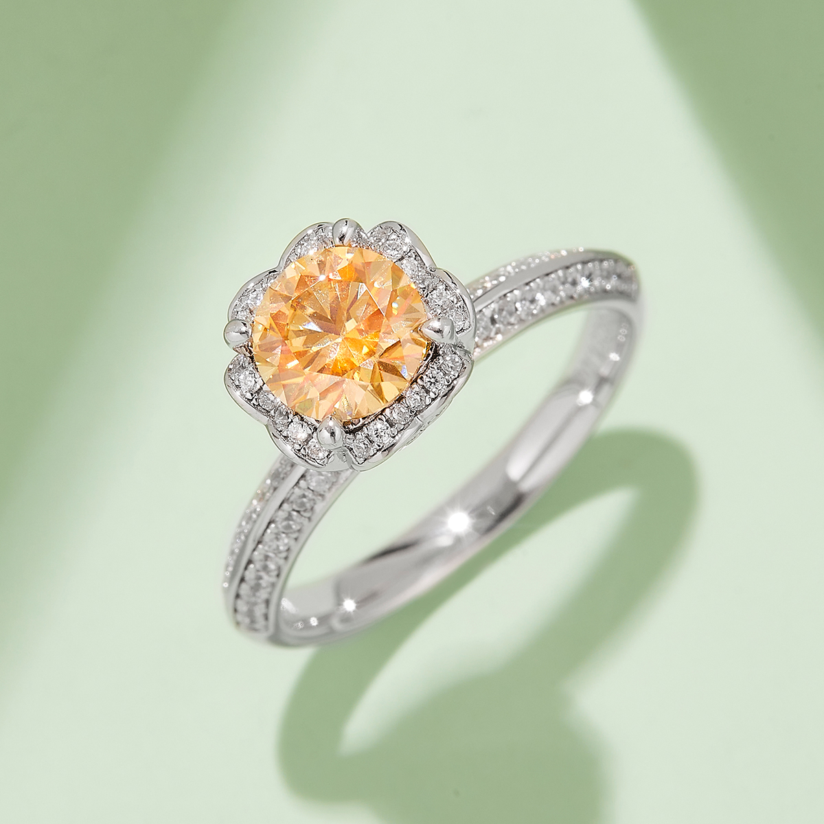 Straight Arm Luxury Set Heart Hand Bouquet