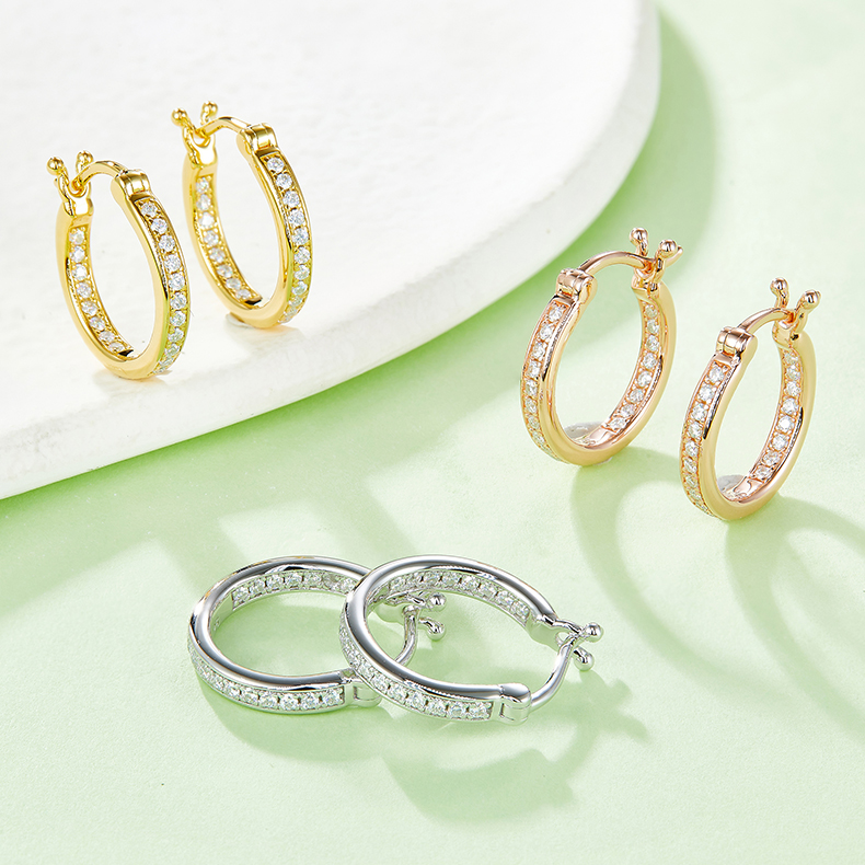 S925 Silver Moissan Diamond Grade D 0.3CT Single Row Halves Earrings    K004A