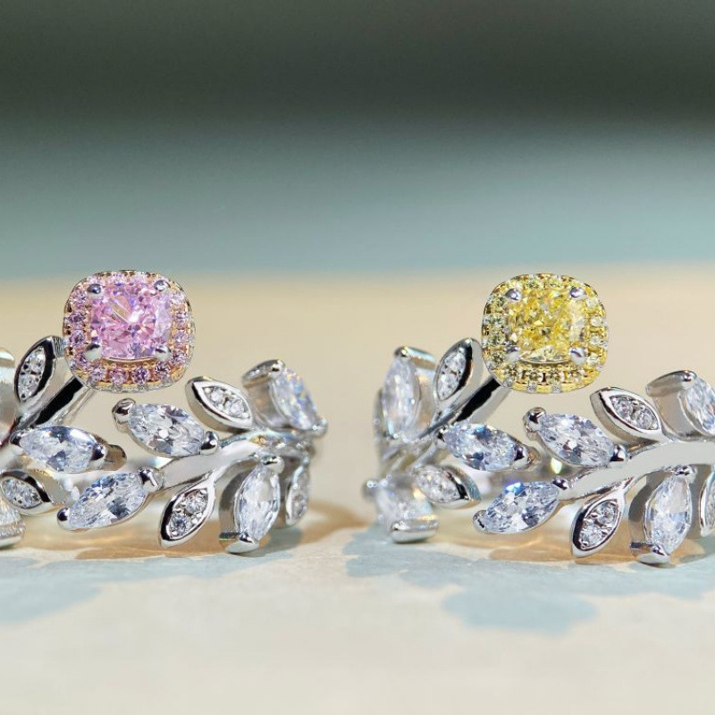 Adjustable Leaf Simple Ring with Open Design