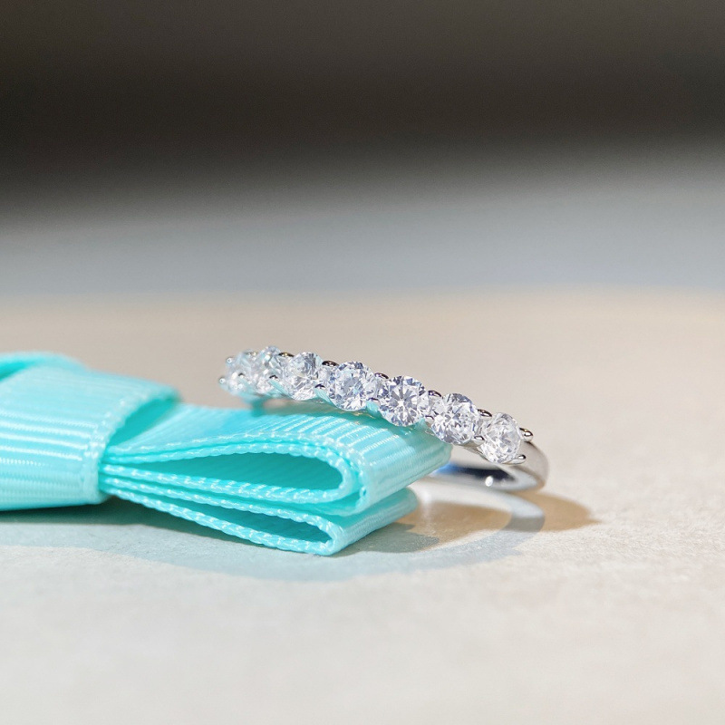 S925 Sterling Silver Seven Princess Row Ring for Women, Stackable Simple Zircon High Carbon Diamond 10 Carat Diamond Ring, Versatile Women's Ring