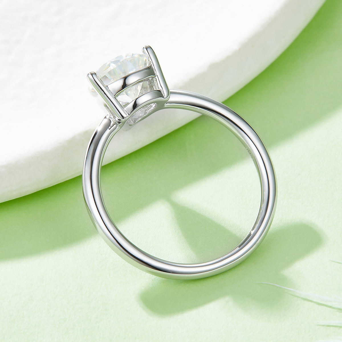 Classic Pear Shape S925 Silver Plated White Gold Moissan Diamonds Women's Ring 3.0 Ct Grade D