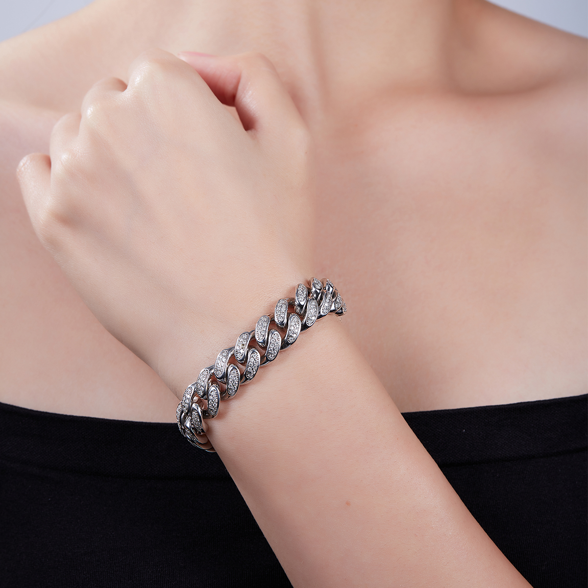 12mm wide Cuban Chain S925 Silver with Moissan Diamonds Criolite Round White DVVS