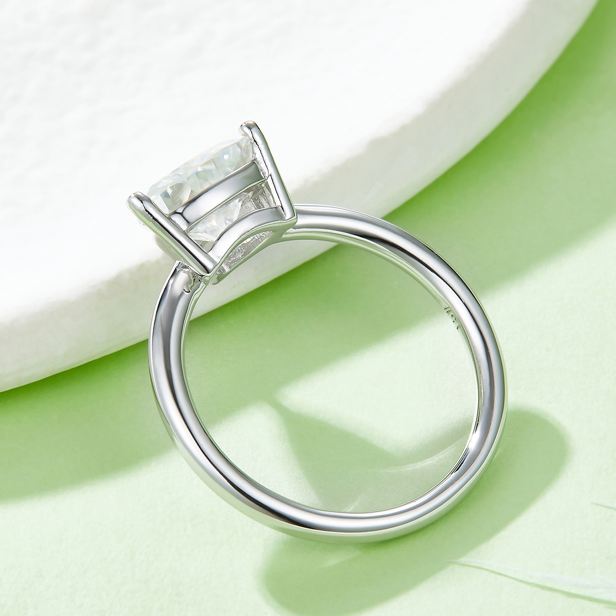 Classic Triangle S925 Silver Plated White Gold Moissan Diamond Women's Ring 3.0 Carat Grade D