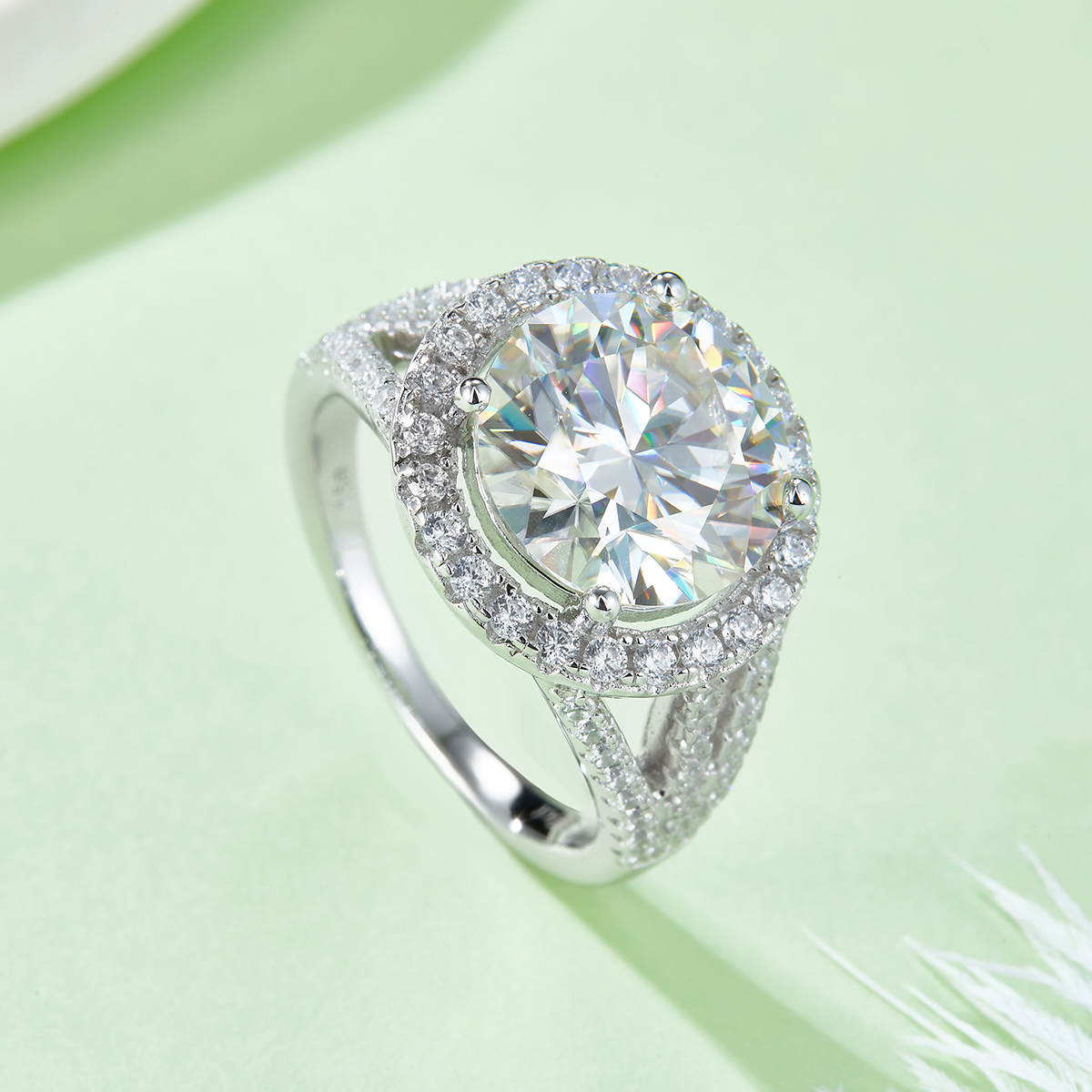 Classic Round Pack S925 Silver Plated White Gold Moissan Diamond Women's Ring 5.0 Carat D