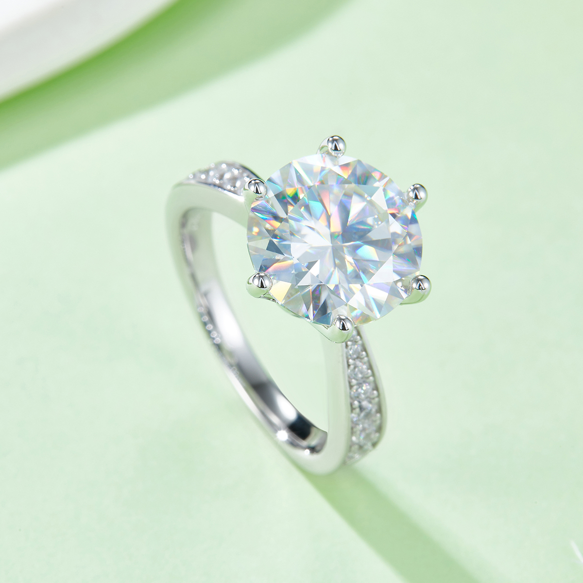 Micropavé Spirit S925 Silver Plated White Gold Moissan Diamond Women's Ring 5.0 ct Grade D