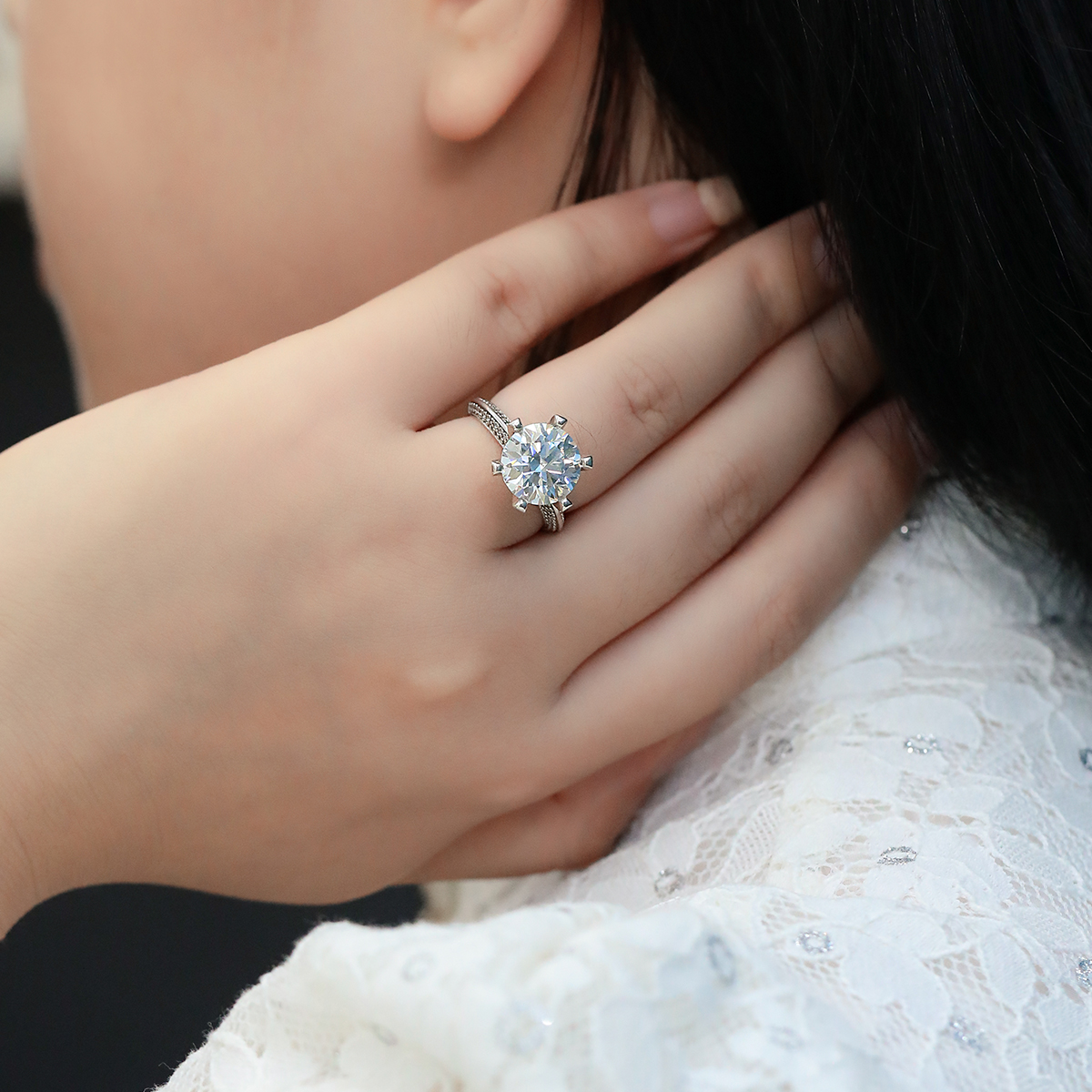 Half of the world S925 Silver Plated White Gold Moissan Diamond Women's Ring 5.0 Carat Grade D