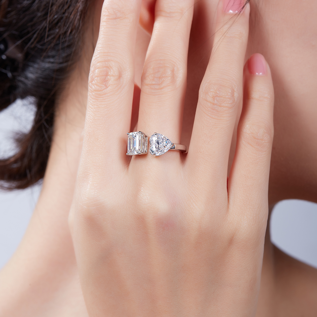 Heart Shaped Ice Cut AND Baguette Moissan Diamond S925 Silver Plated White Gold Women's Ring 2 Ct D
