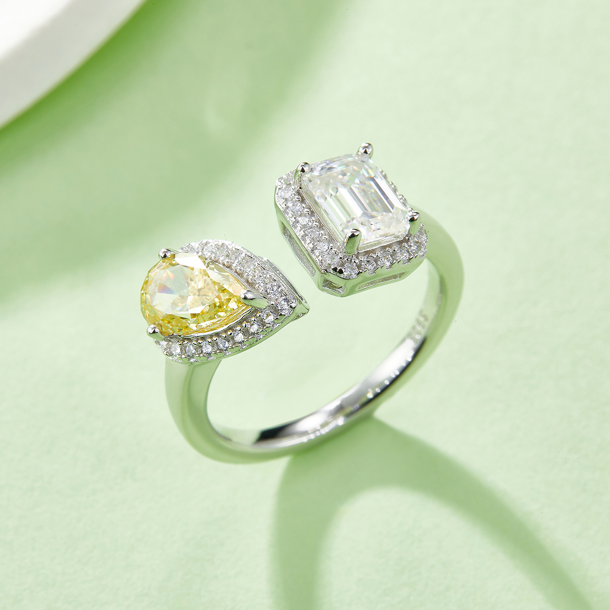 Pear Ice Cut AND Baguette Moissanite Diamond S925 Silver Plated White Gold Women's Ring 1 Carat Grade D