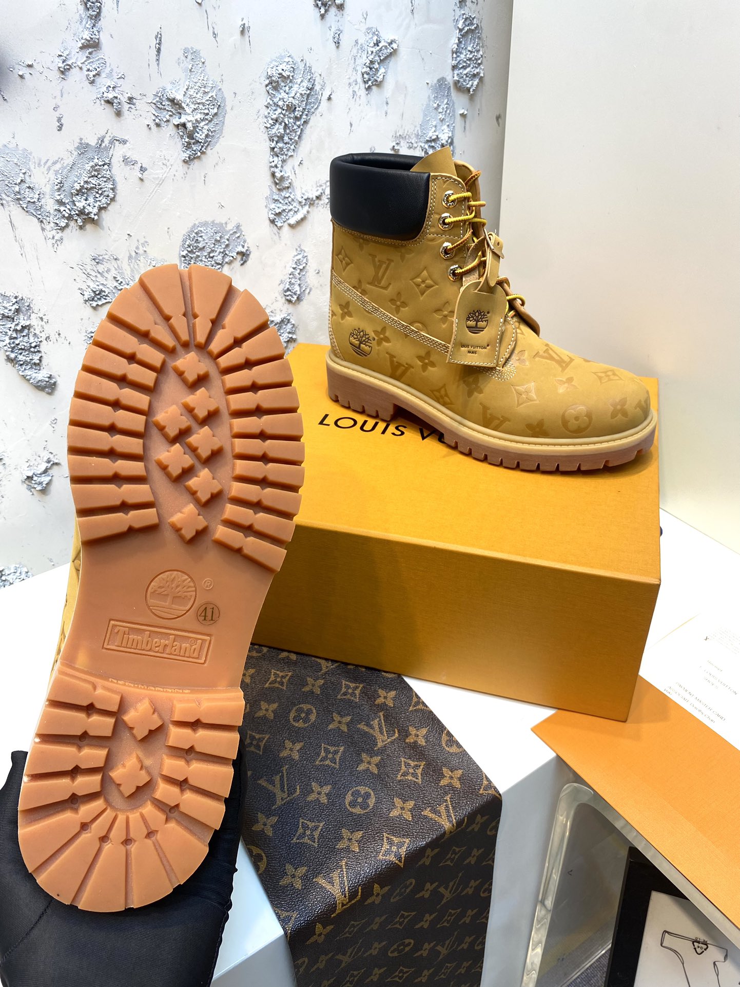 lv tims boot 2 colors
