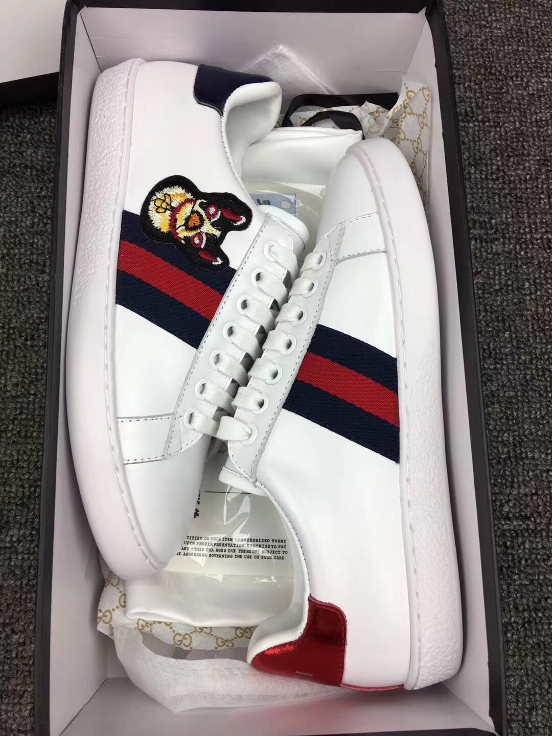 GG dog white ace shoes