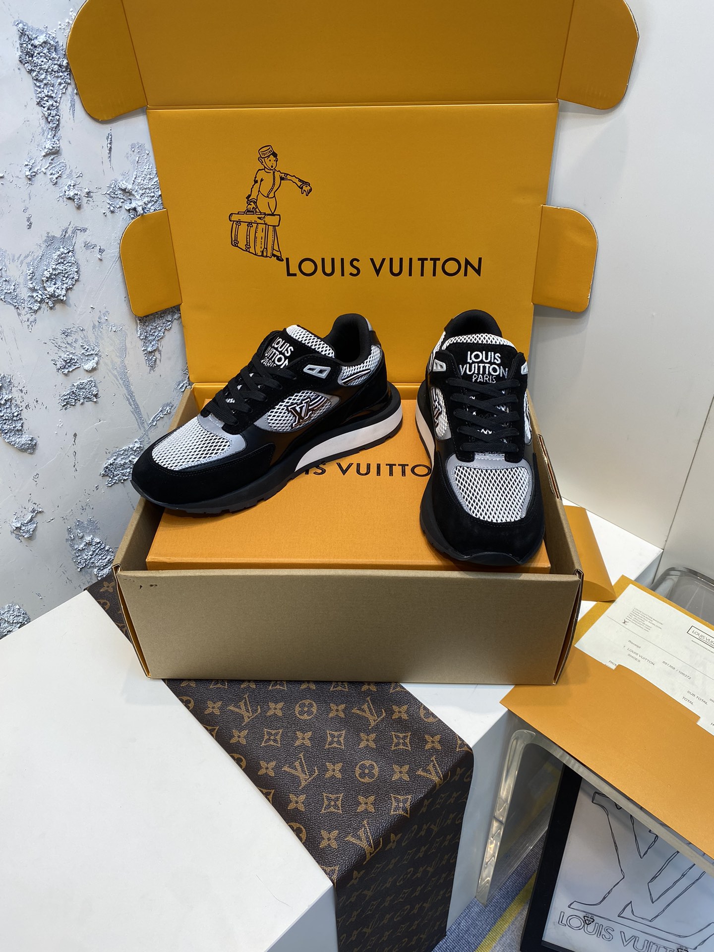 Black Run Away Sneaker
