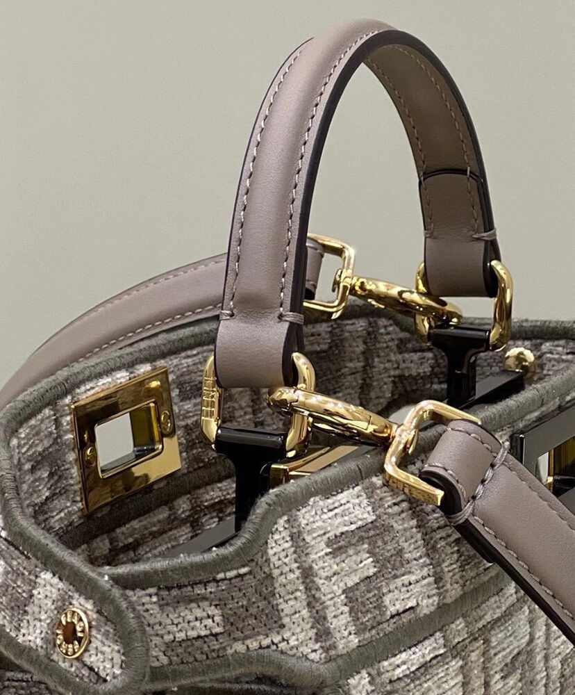Fendi Peekaboo ISeeU Small 8BN327 Gray