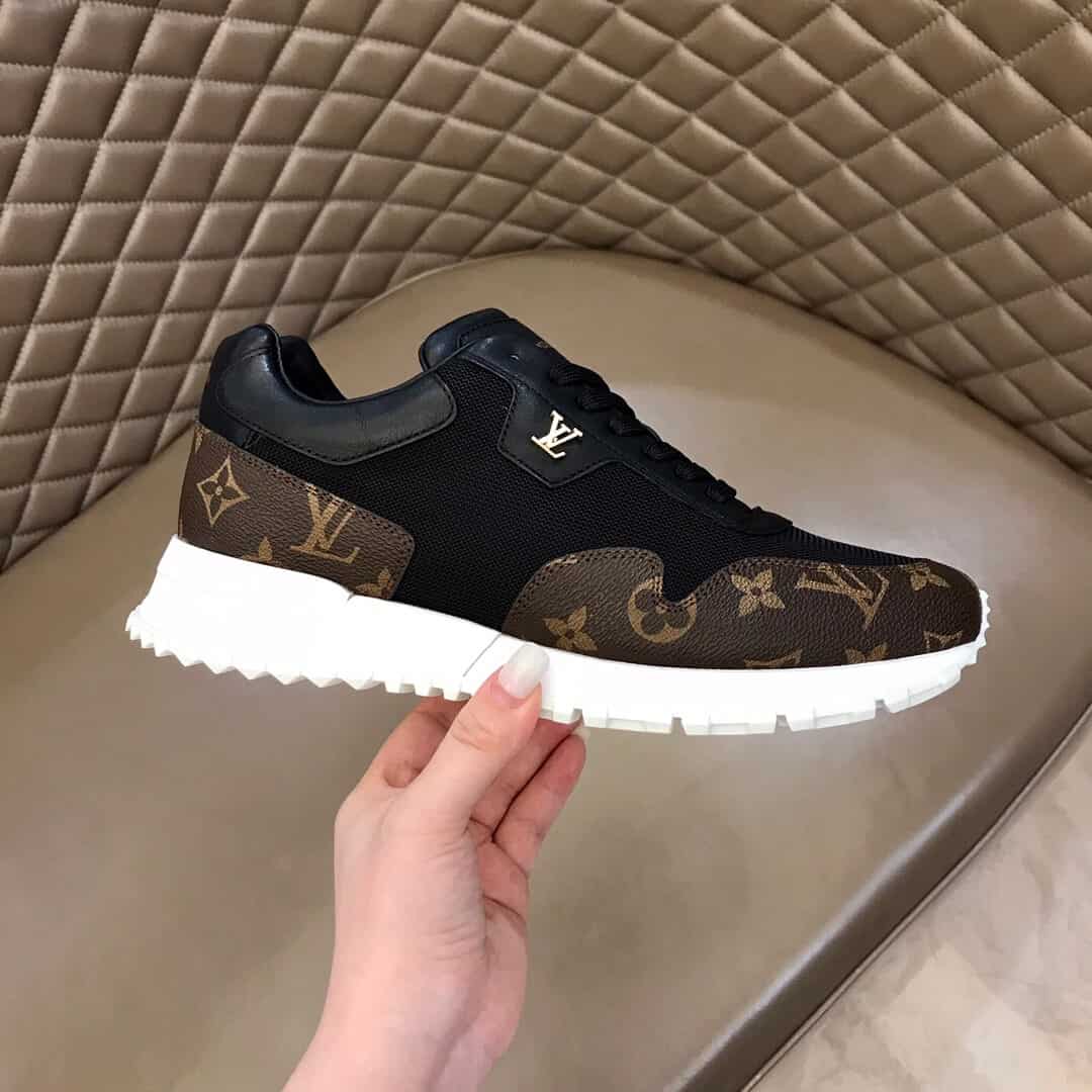 LOUIS VUITTON RUN AWAY SNEAKER   LV171