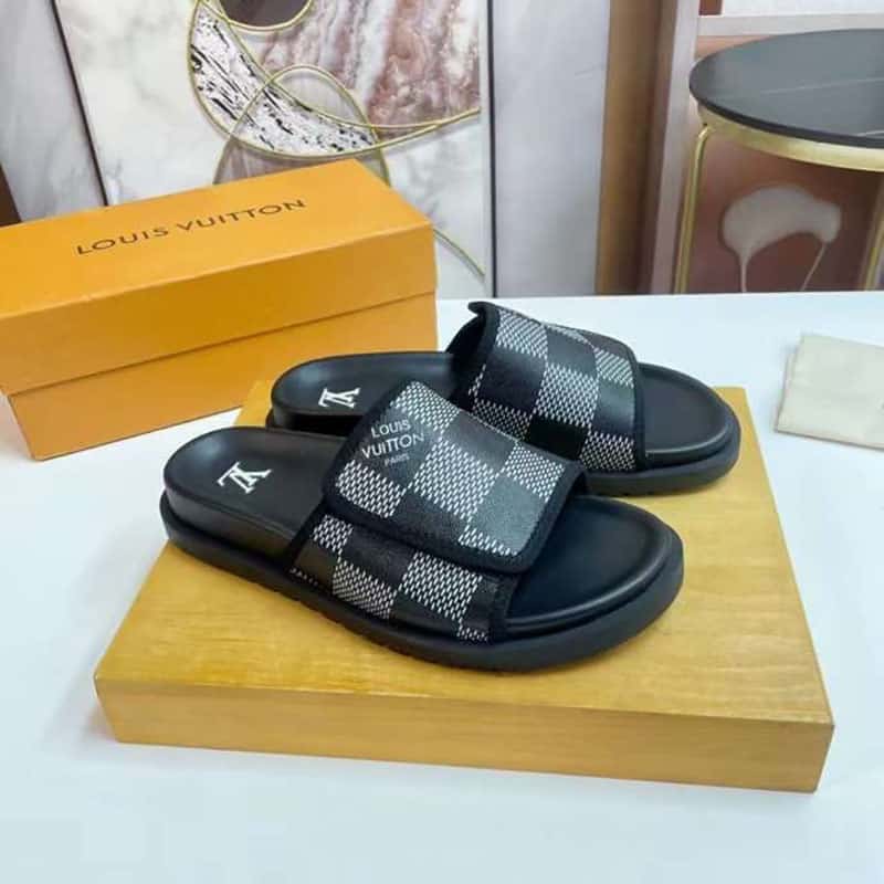 LOUIS VUITTON MIAMI MULE SANDAL   LVS28