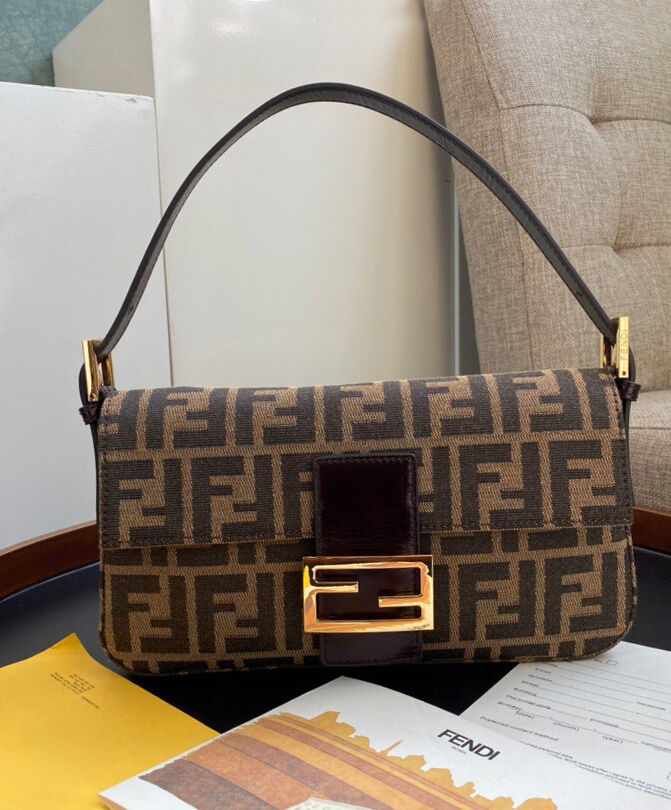 Fendi Baguette Bag Coffee