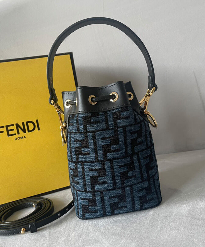 Fendi Mon Tresor 8BS010 Dark Blue