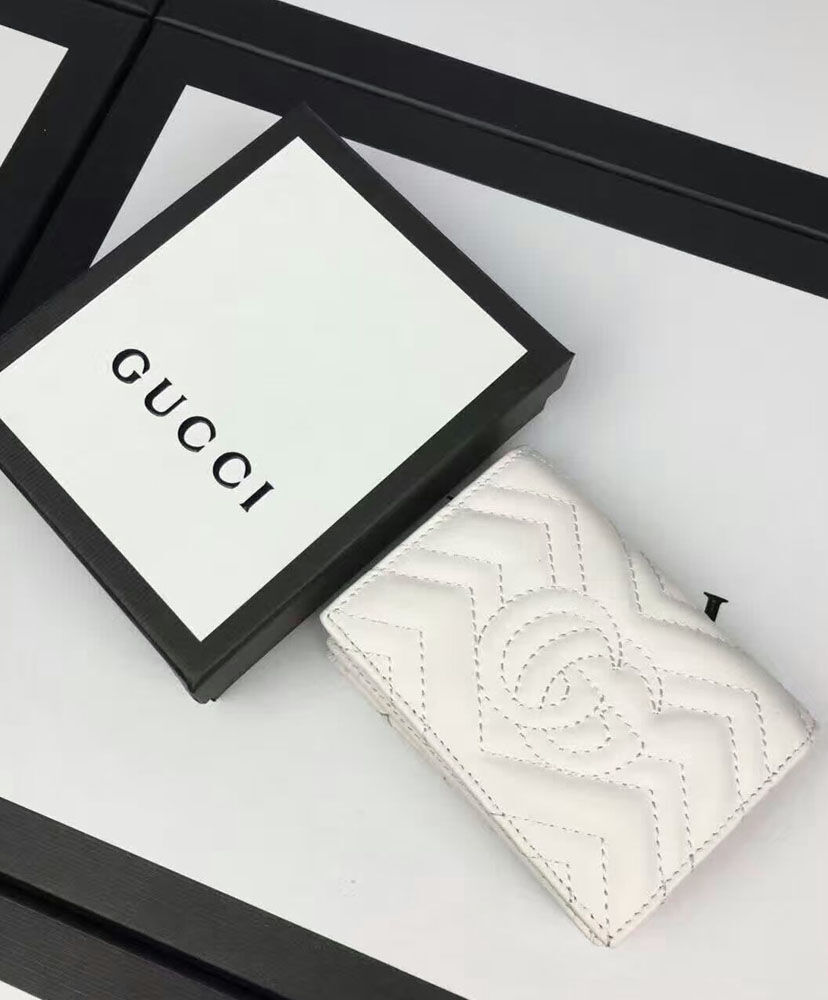 Gucci Women s GG Marmont card case 443125