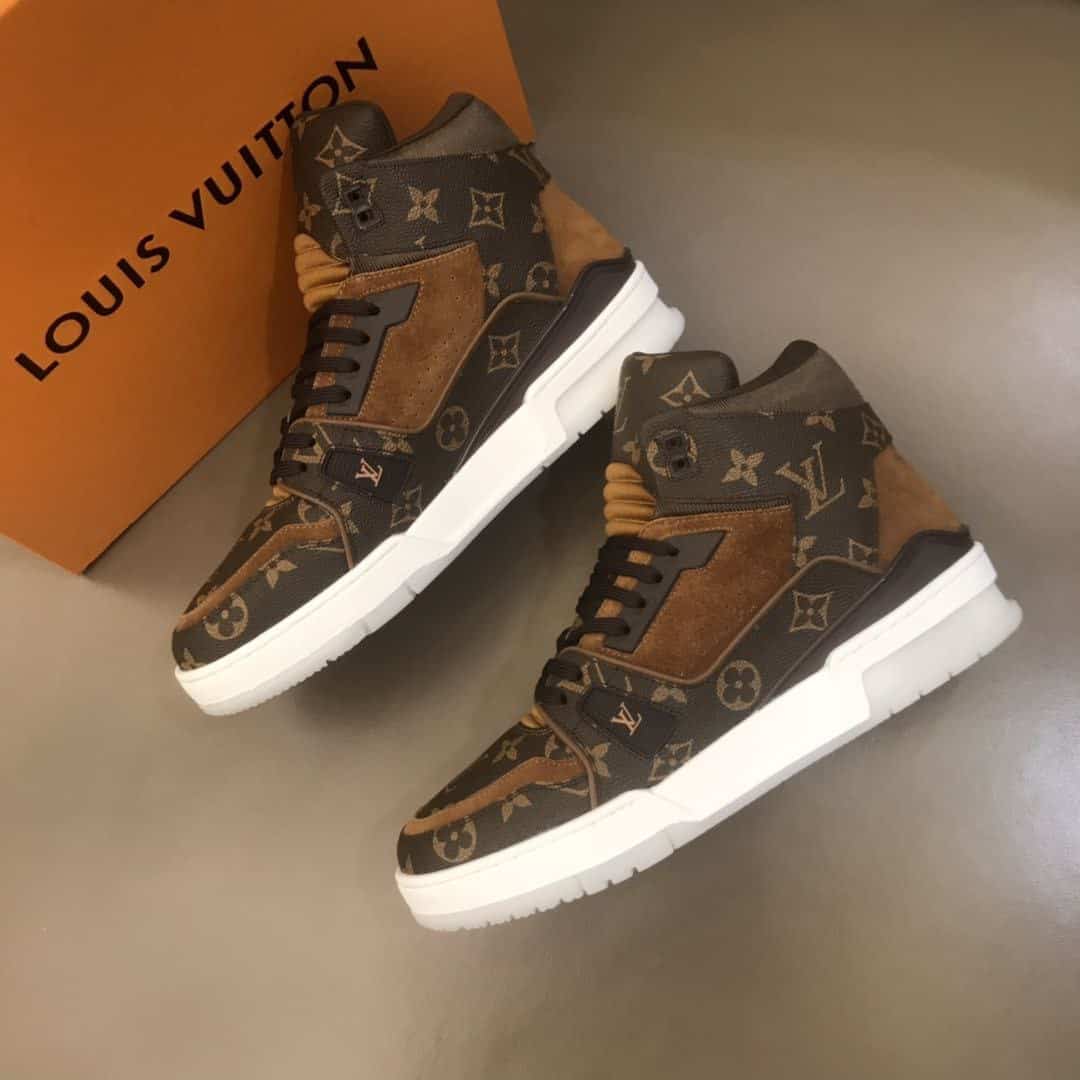 LOUIS VUITTON HIGH TOP TRAINER SNEAKER   LV101