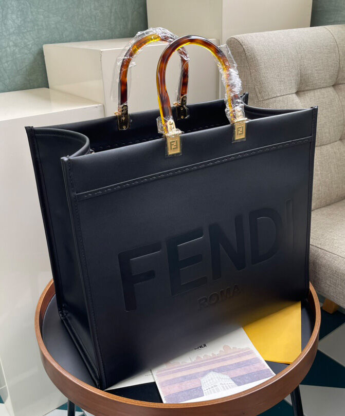 Fendi Sunshine Shopper 8BH372 Black