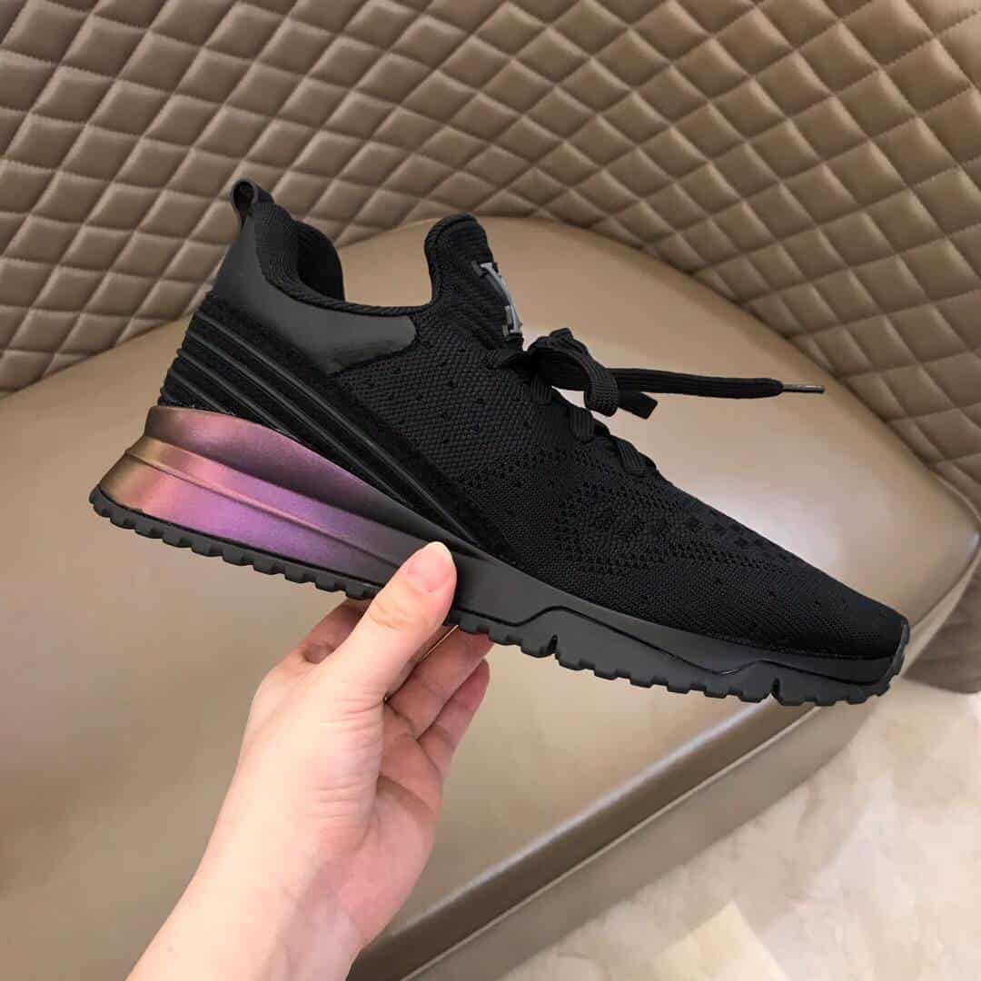 LOUIS VUITTON VNR SNEAKER   LV2