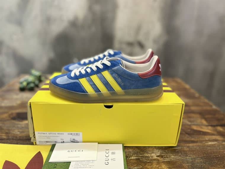 GUCCI GAZELLE SNEAKER   GC113