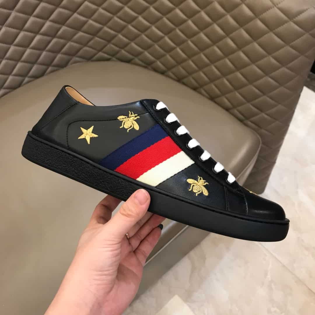 GUCCI BLACK BEE STAR WEB RED WHITE BLUE   GC36